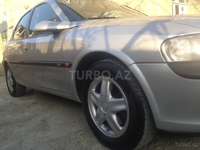 Opel Vectra 1998, 208,000 km - 2.0 l - Bakı