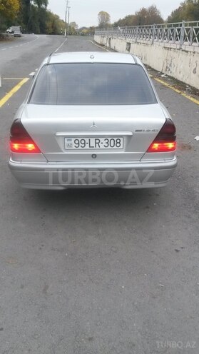 Mercedes C 240 1999, 235,680 km - 2.4 л - Zaqatala