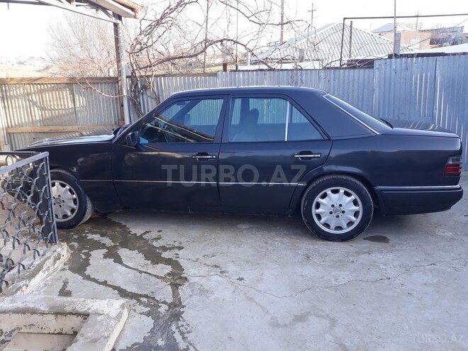 Mercedes E 220 1994, 469,970 km - 2.2 л - Bakı