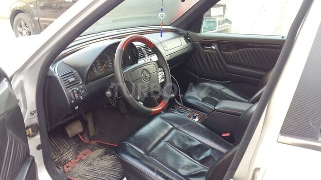 Mercedes C 220 1996, 199,000 km - 2.2 l - Sumqayıt