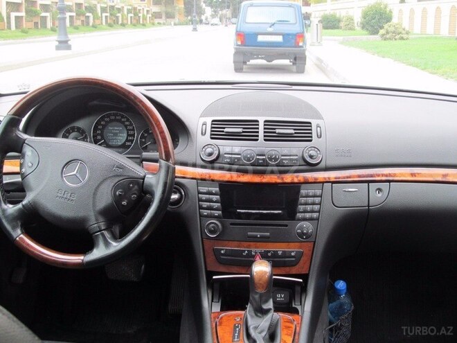 Mercedes E 280 2005, 191,000 km - 3.0 l - Bakı