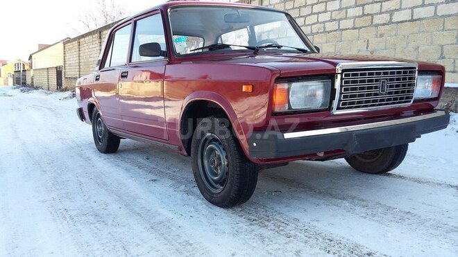 LADA (VAZ) 2107 2005, 190,000 km - 1.6 l - Quba