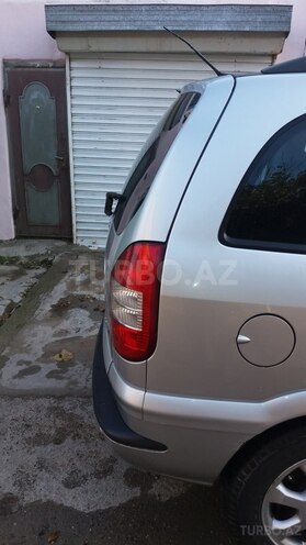 Opel Zafira 2004, 260,000 km - 2.0 l - Bakı