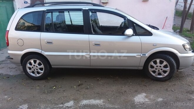 Opel Zafira 2004, 260,000 km - 2.0 l - Bakı