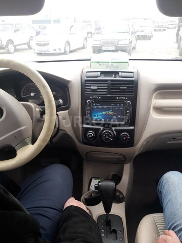 Kia Sportage 2006, 300,000 km - 2.0 l - Bakı