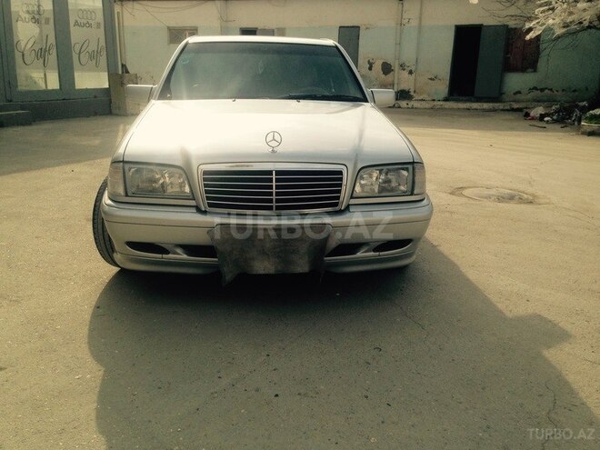Mercedes C 240 1999, 206,000 km - 2.4 l - Bakı