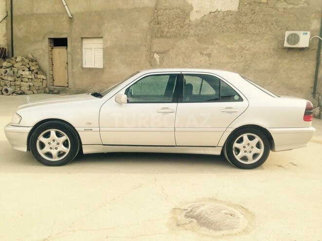 Mercedes C 240 1999, 206,000 km - 2.4 l - Bakı