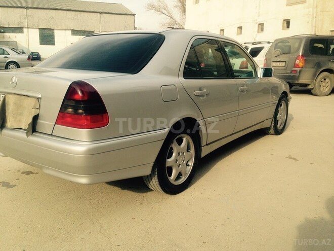 Mercedes C 240 1999, 206,000 km - 2.4 l - Bakı