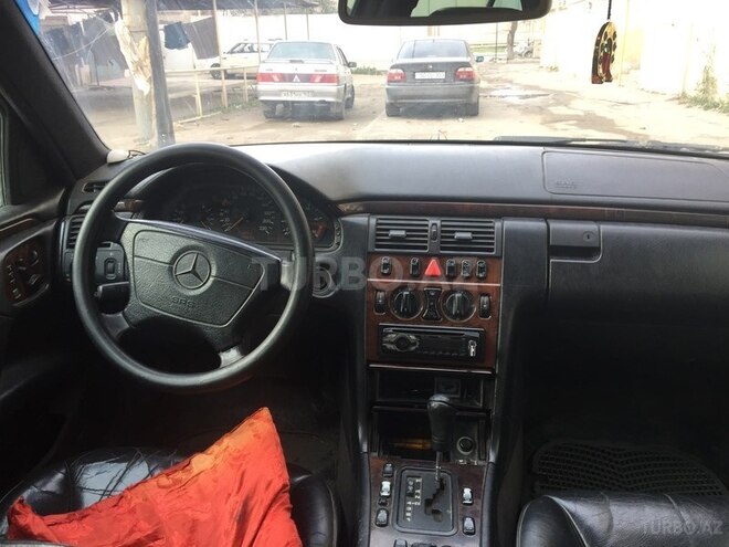 Mercedes E 290 1997, 350,000 km - 2.9 l - Bakı