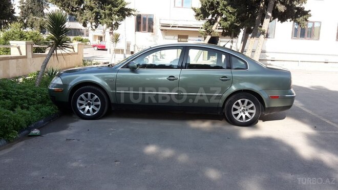 Volkswagen Passat 2002, 143,000 km - 1.8 л - Bakı