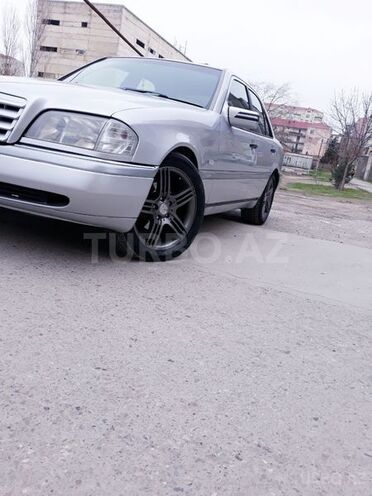 Mercedes C 220 1996, 199,000 km - 2.2 л - Sumqayıt
