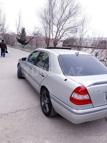 Mercedes C 220 1996, 199,000 km - 2.2 л - Sumqayıt