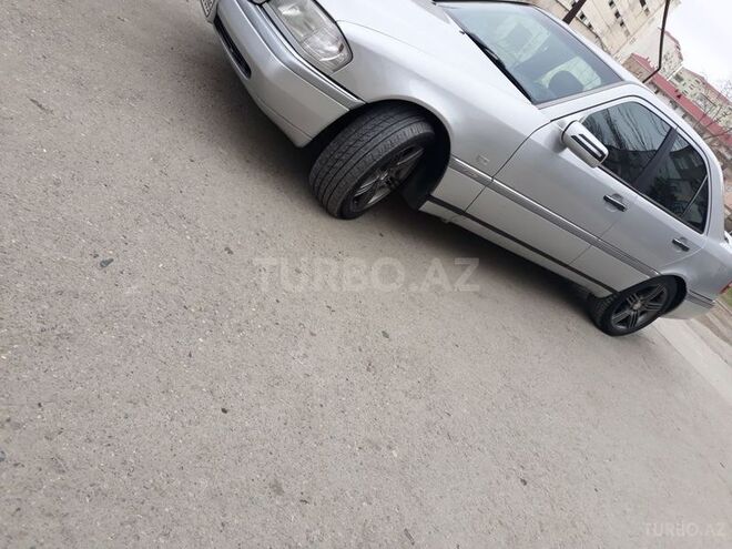 Mercedes C 220 1996, 199,000 km - 2.2 л - Sumqayıt