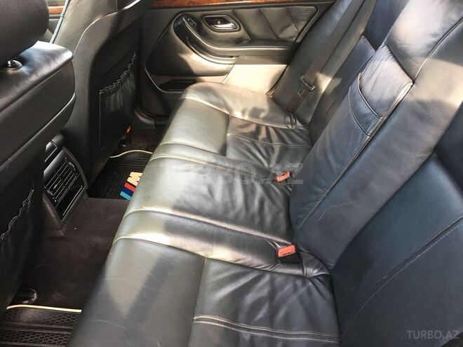 BMW 525 2002, 202,000 km - 2.5 л - Gəncə