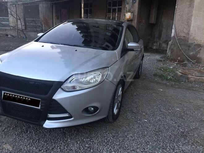 Ford Focus 2013, 834,000 km - 1.6 л - Gəncə