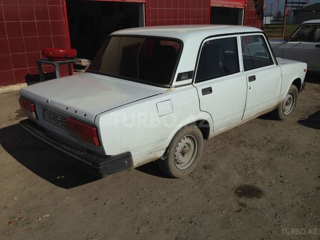 LADA (VAZ) 2107 2006, 300,000 km - 1.6 l - Neftçala