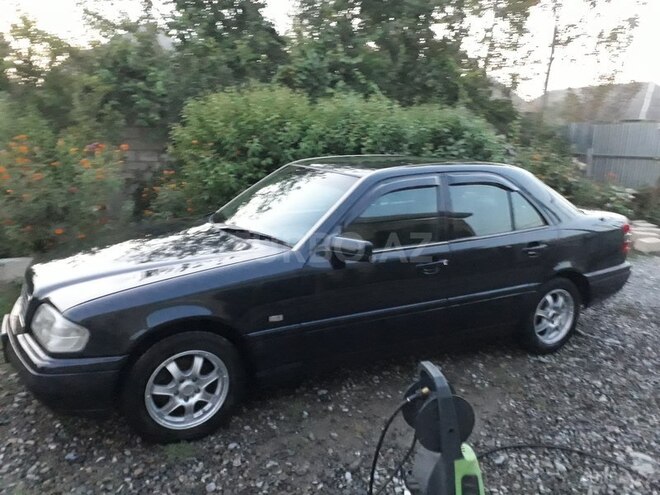 Mercedes C 200 1996, 250,000 km - 2.0 l - Ucar