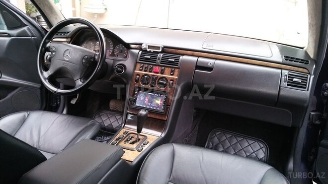 Mercedes E 240 2000, 183,000 km - 2.4 l - Bakı