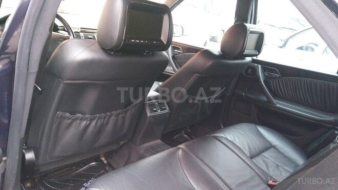 Mercedes E 240 2000, 183,000 km - 2.4 l - Bakı