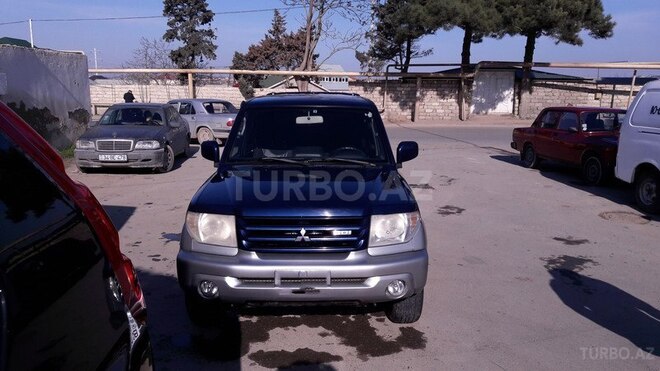Mitsubishi Pajero io 2000, 170,000 km - 2.0 l - Bakı
