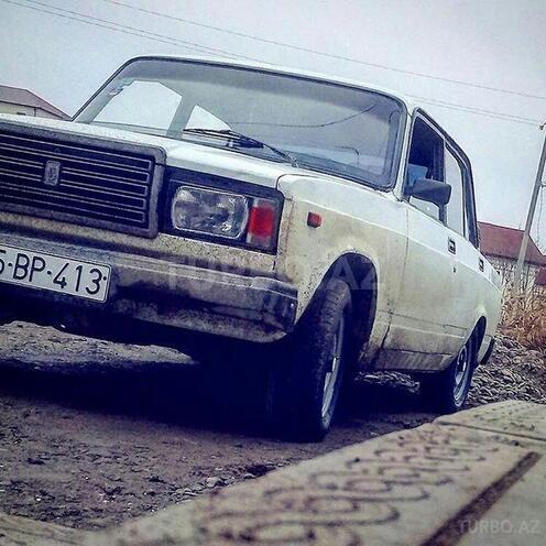 LADA (VAZ) 2105 1988, 150,000 km - 1.5 l - Salyan