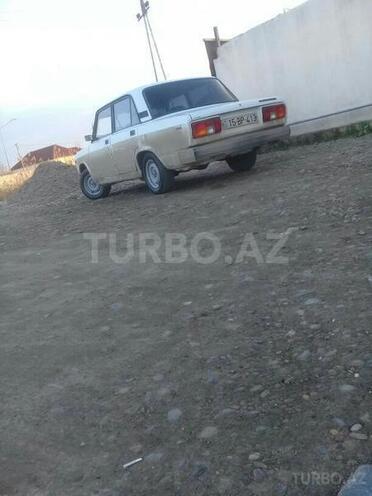 LADA (VAZ) 2105 1988, 150,000 km - 1.5 l - Salyan