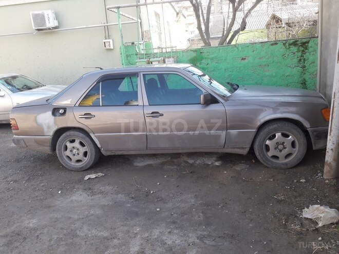 Mercedes E 200 1989, 563,000 km - 2.0 л - Bakı