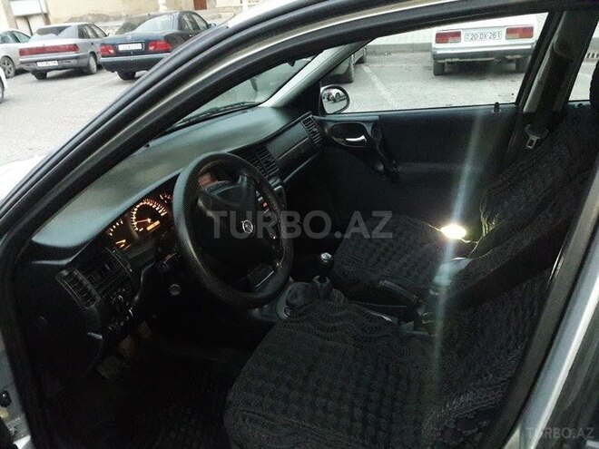Opel Vectra 1999, 236,500 km - 2.0 l - Gəncə