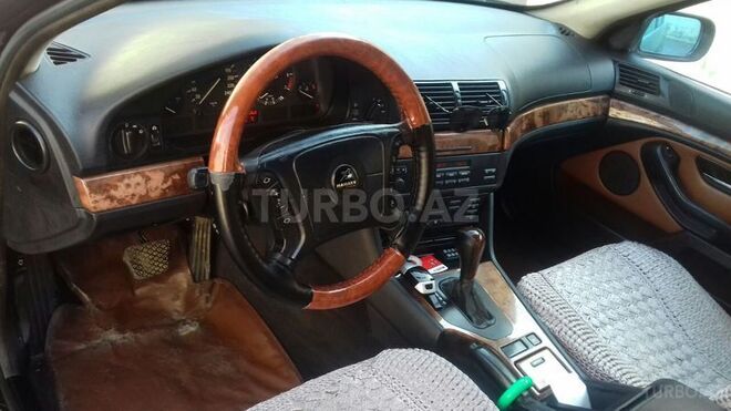 BMW 528 1996, 359,000 km - 2.8 l - Bakı
