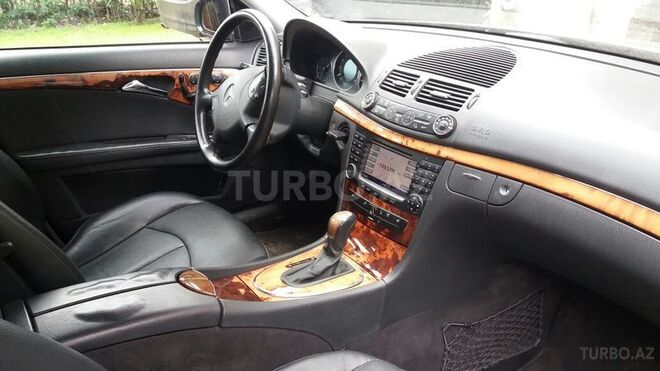 Mercedes E 320 2004, 142,550 km - 3.2 л - Bakı