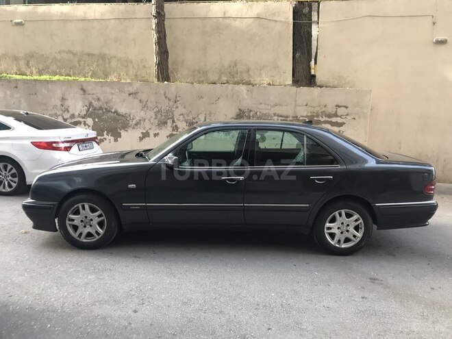 Mercedes E 230 1996, 656,656 km - 2.3 l - Sumqayıt