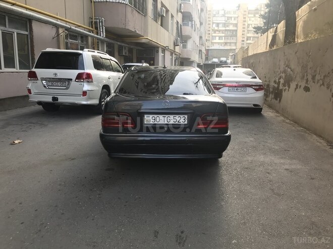 Mercedes E 230 1996, 656,656 km - 2.3 l - Sumqayıt