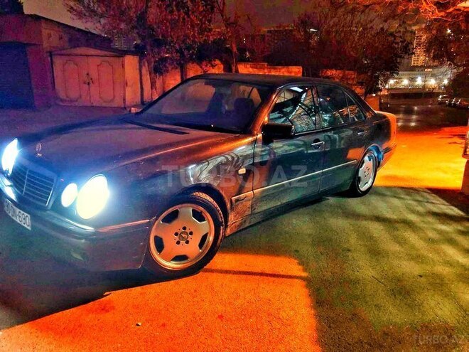 Mercedes E 230 1997, 333,000 km - 2.3 l - Bakı