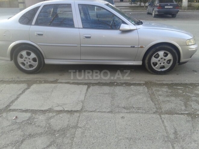 Opel Vectra 1999, 299,185 km - 1.6 l - Mingəçevir