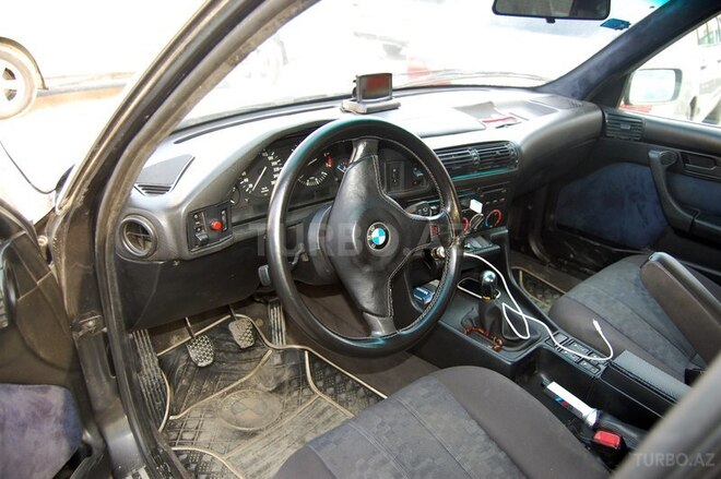 BMW 525 1993, 350,000 km - 2.5 l - Bakı