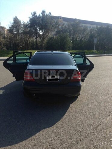 Mercedes C 230 2005, 180,000 km - 2.5 l - Bakı
