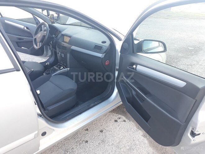 Opel Astra 2006, 268,000 km - 1.9 l - Ağdaş