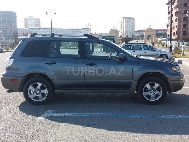 Mitsubishi Outlander 2002, 140,000 km - 2.4 л - Bakı