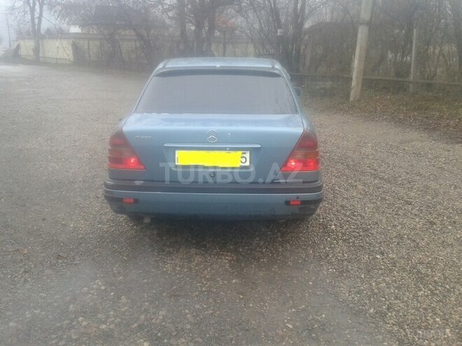 Mercedes C 220 1994, 485,000 km - 2.2 l - Qusar