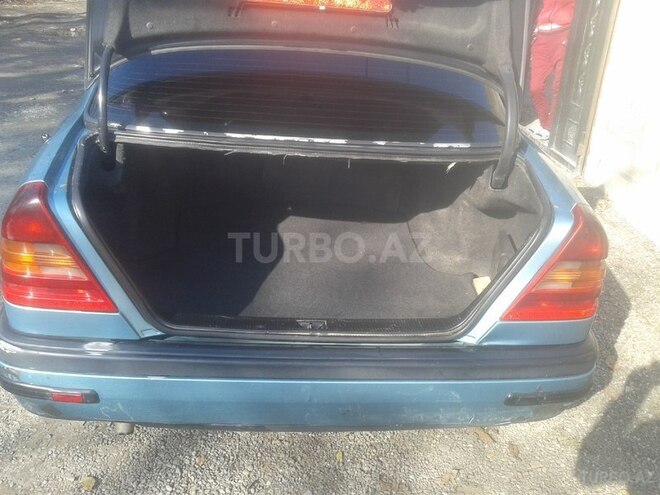 Mercedes C 220 1994, 485,000 km - 2.2 l - Qusar