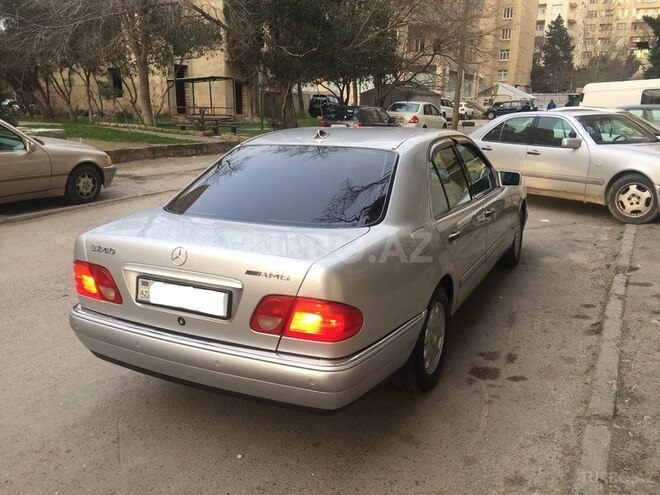 Mercedes E 240 1999, 280,000 km - 2.4 l - Bakı