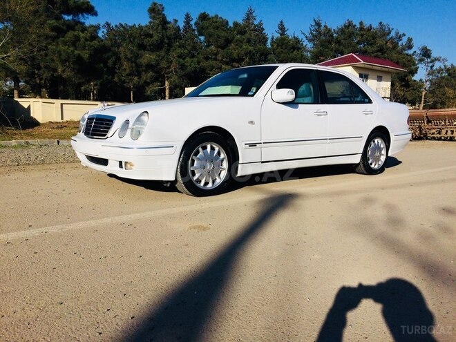Mercedes E 240 1998, 209,234 km - 2.6 l - Biləsuvar