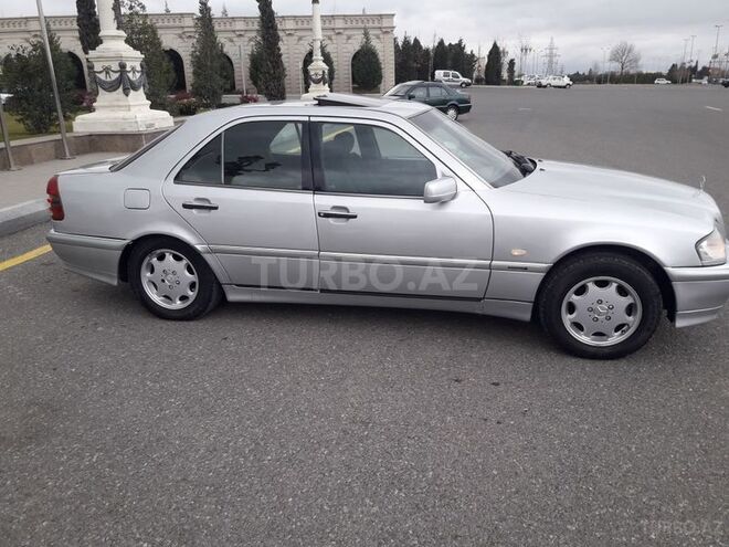 Mercedes C 220 1994, 245,000 km - 2.2 l - Samux