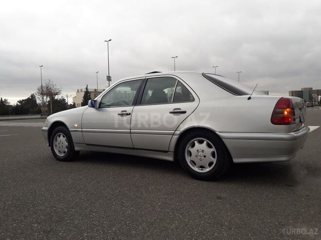 Mercedes C 220 1994, 245,000 km - 2.2 l - Samux