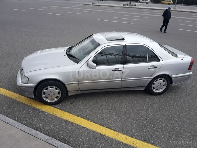 Mercedes C 220 1994, 245,000 km - 2.2 l - Samux