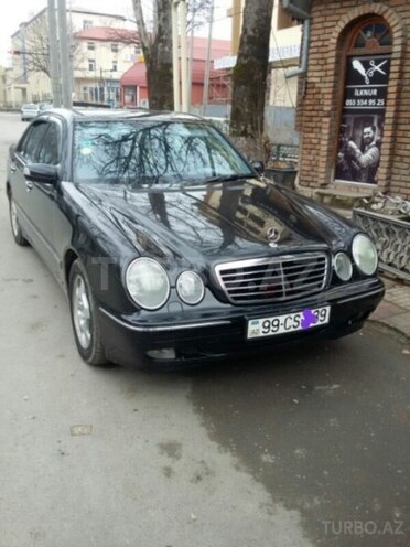 Mercedes E 240 2001, 293,748 km - 2.6 l - İsmayıllı