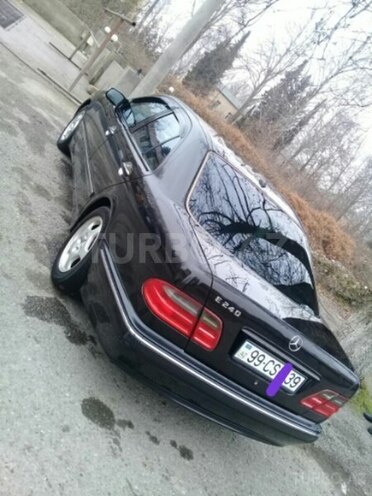 Mercedes E 240 2001, 293,748 km - 2.6 l - İsmayıllı