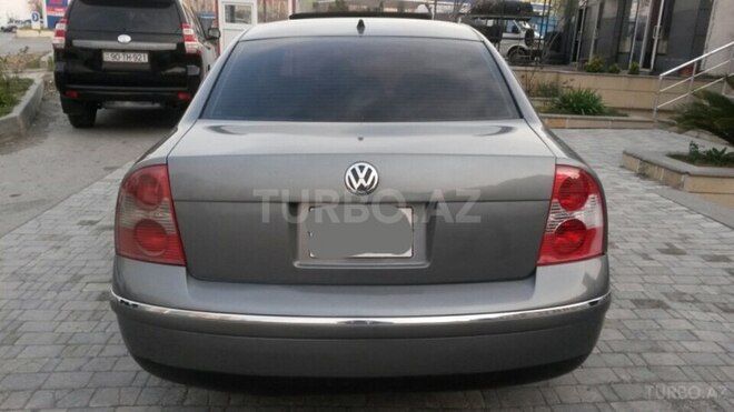 Volkswagen Passat 2004, 302,412 km - 1.8 л - Bakı