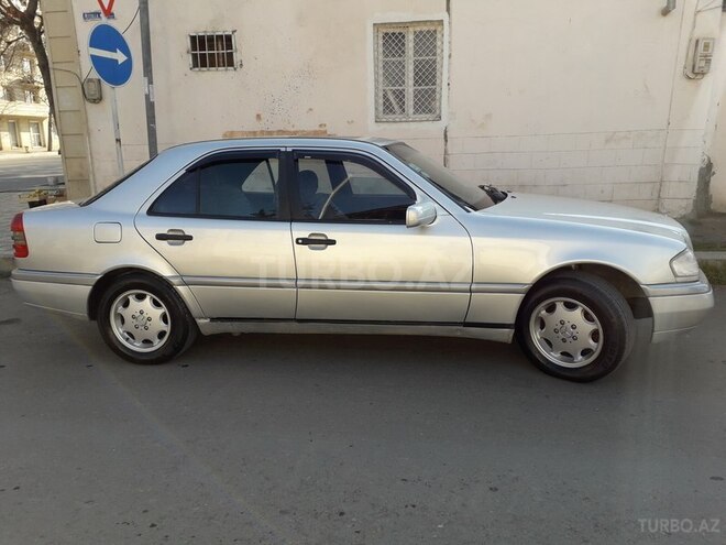 Mercedes C 180 1995, 200,000 km - 1.8 л - Gəncə