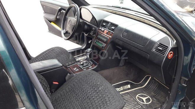 Mercedes C 230 1996, 361,986 km - 2.3 l - Yevlax